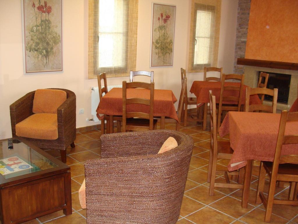 Alojamiento Rural La Henera San Juan de Ortega Ngoại thất bức ảnh